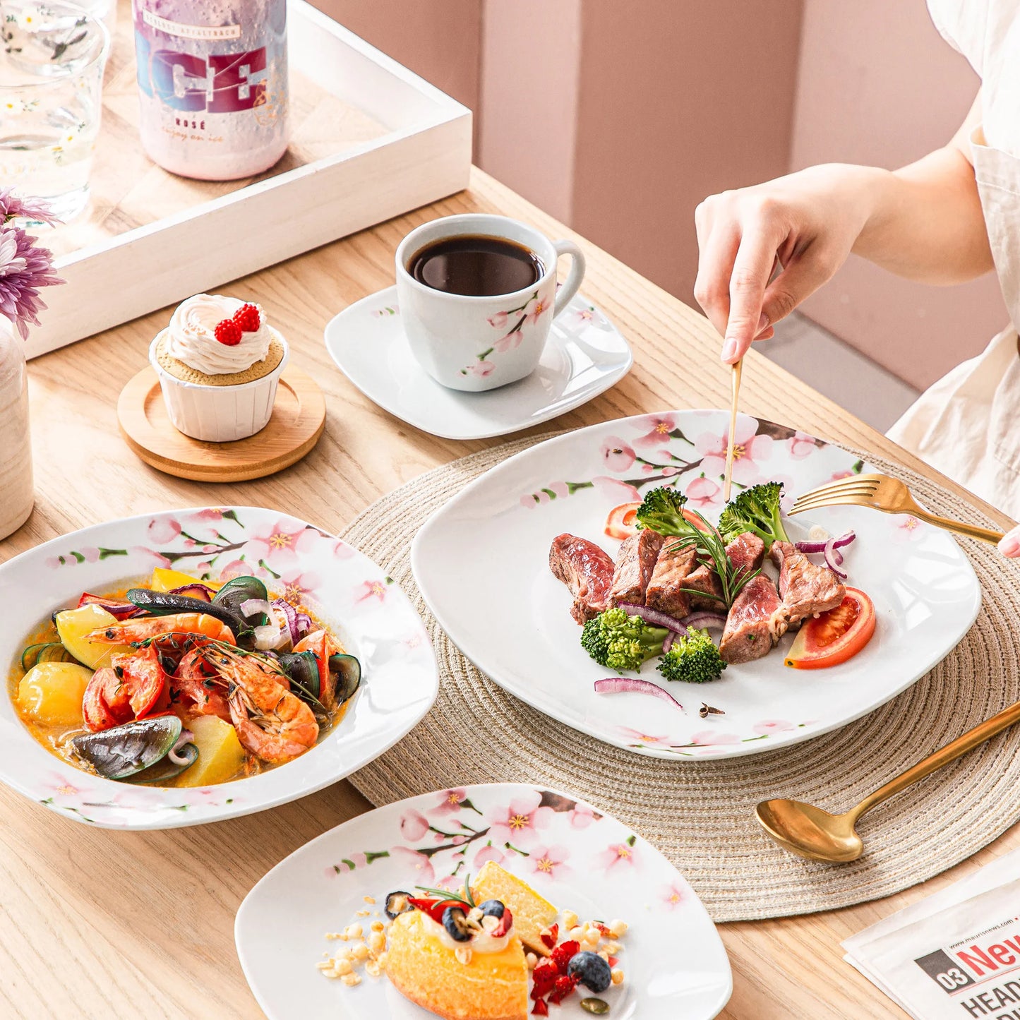 MALACASA Annie 60-Piece Porcelain Dinnerware Set Collection