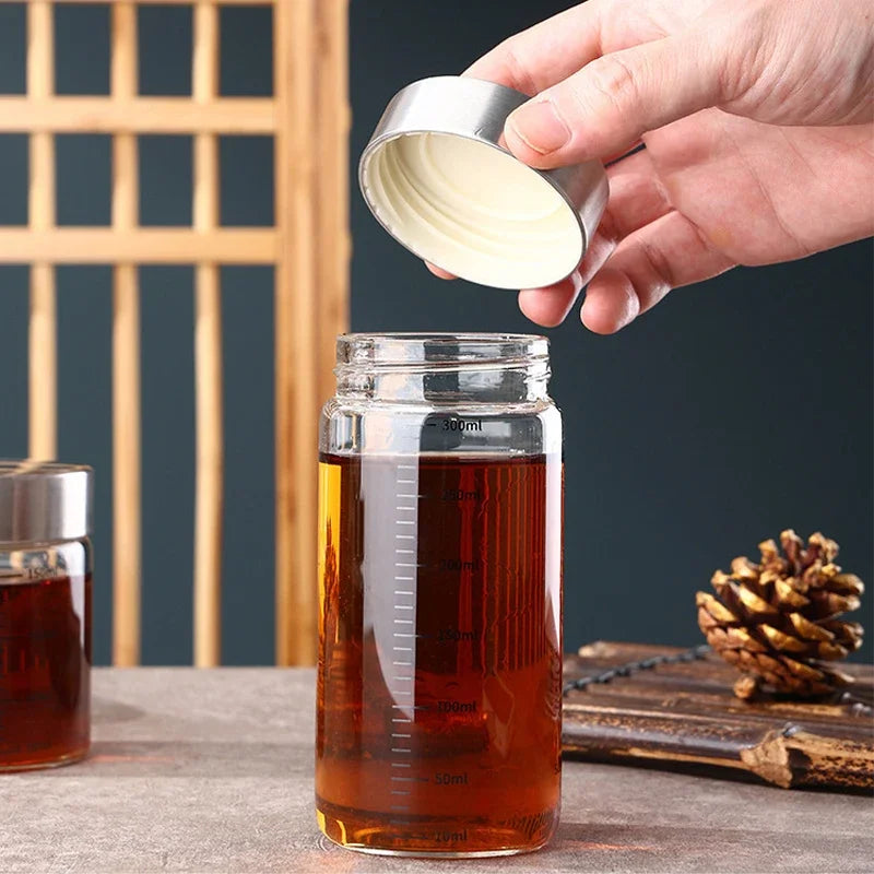 Sealed Borosilicate Glass Storage Jars With Lid And Pour Spout
